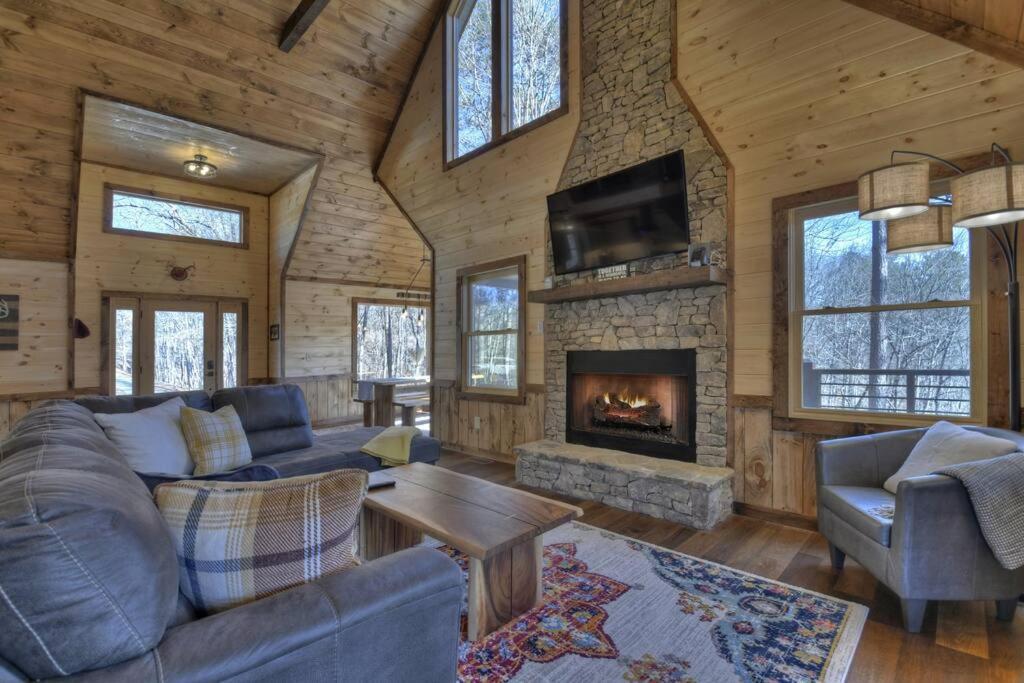 Вилла Rosewood Retreat - Hot Tub Fire Pit Pool Table Блу-Ридж Экстерьер фото