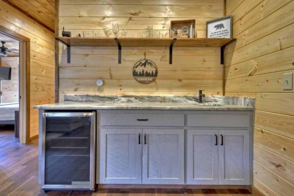 Вилла Rosewood Retreat - Hot Tub Fire Pit Pool Table Блу-Ридж Экстерьер фото