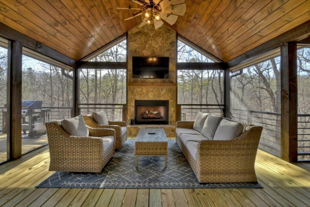 Вилла Rosewood Retreat - Hot Tub Fire Pit Pool Table Блу-Ридж Экстерьер фото
