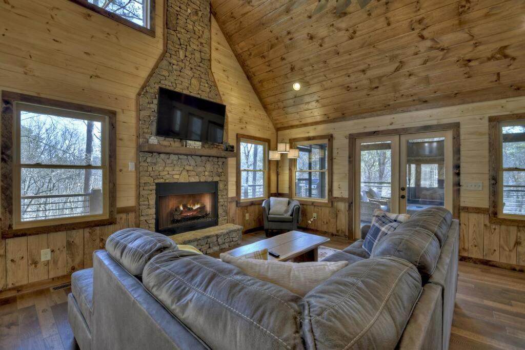 Вилла Rosewood Retreat - Hot Tub Fire Pit Pool Table Блу-Ридж Экстерьер фото
