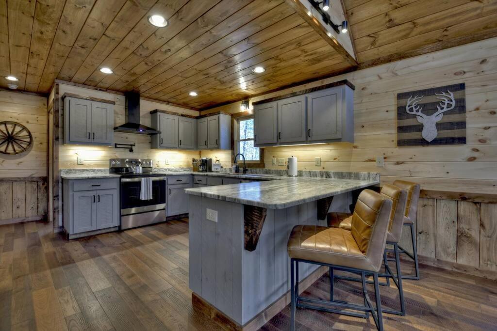Вилла Rosewood Retreat - Hot Tub Fire Pit Pool Table Блу-Ридж Экстерьер фото