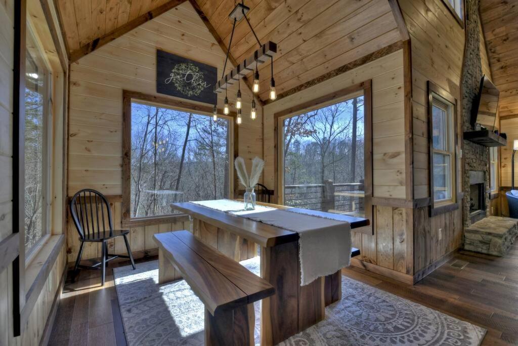 Вилла Rosewood Retreat - Hot Tub Fire Pit Pool Table Блу-Ридж Экстерьер фото