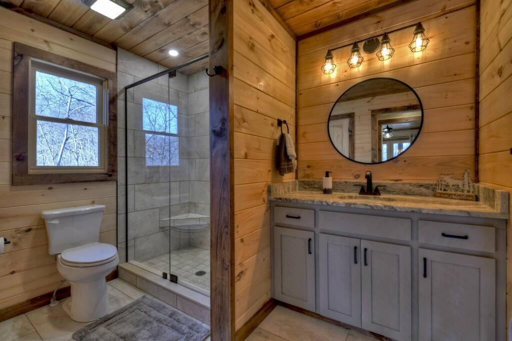 Вилла Rosewood Retreat - Hot Tub Fire Pit Pool Table Блу-Ридж Экстерьер фото