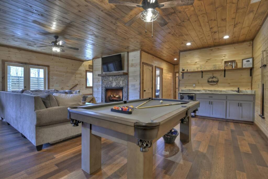 Вилла Rosewood Retreat - Hot Tub Fire Pit Pool Table Блу-Ридж Экстерьер фото