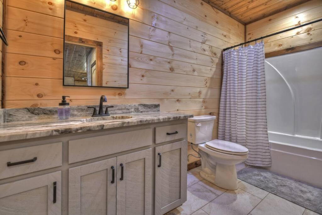 Вилла Rosewood Retreat - Hot Tub Fire Pit Pool Table Блу-Ридж Экстерьер фото